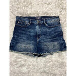 Levi's Jean high rise denim shorts 17